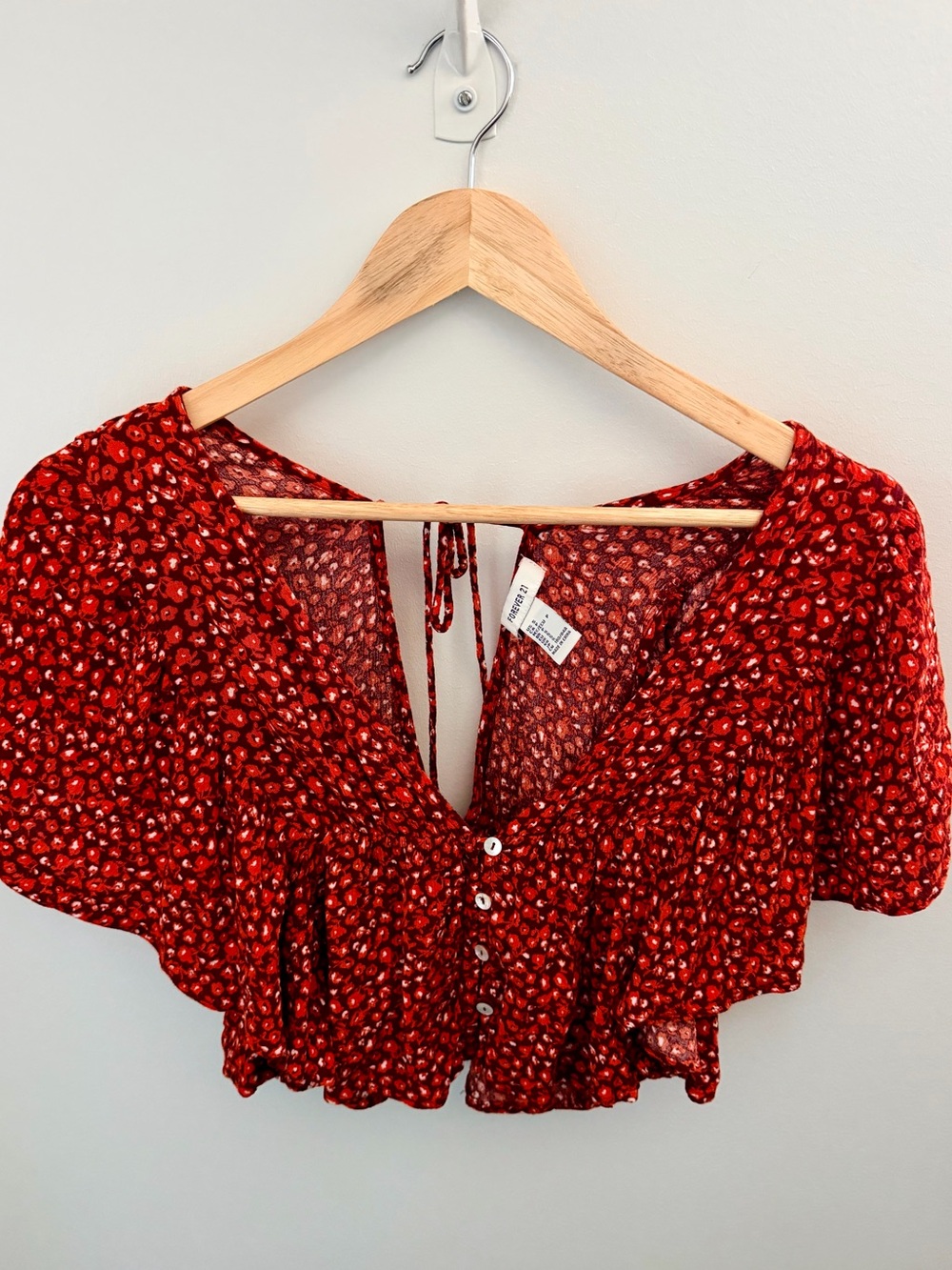 Forever 21 Red Floral Button Front Tie-Back Crop Top Size S Y2K